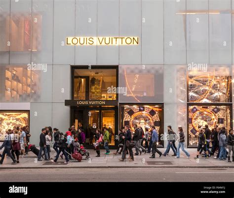 outlet new york louis vuitton|louis vuitton on 5th avenue.